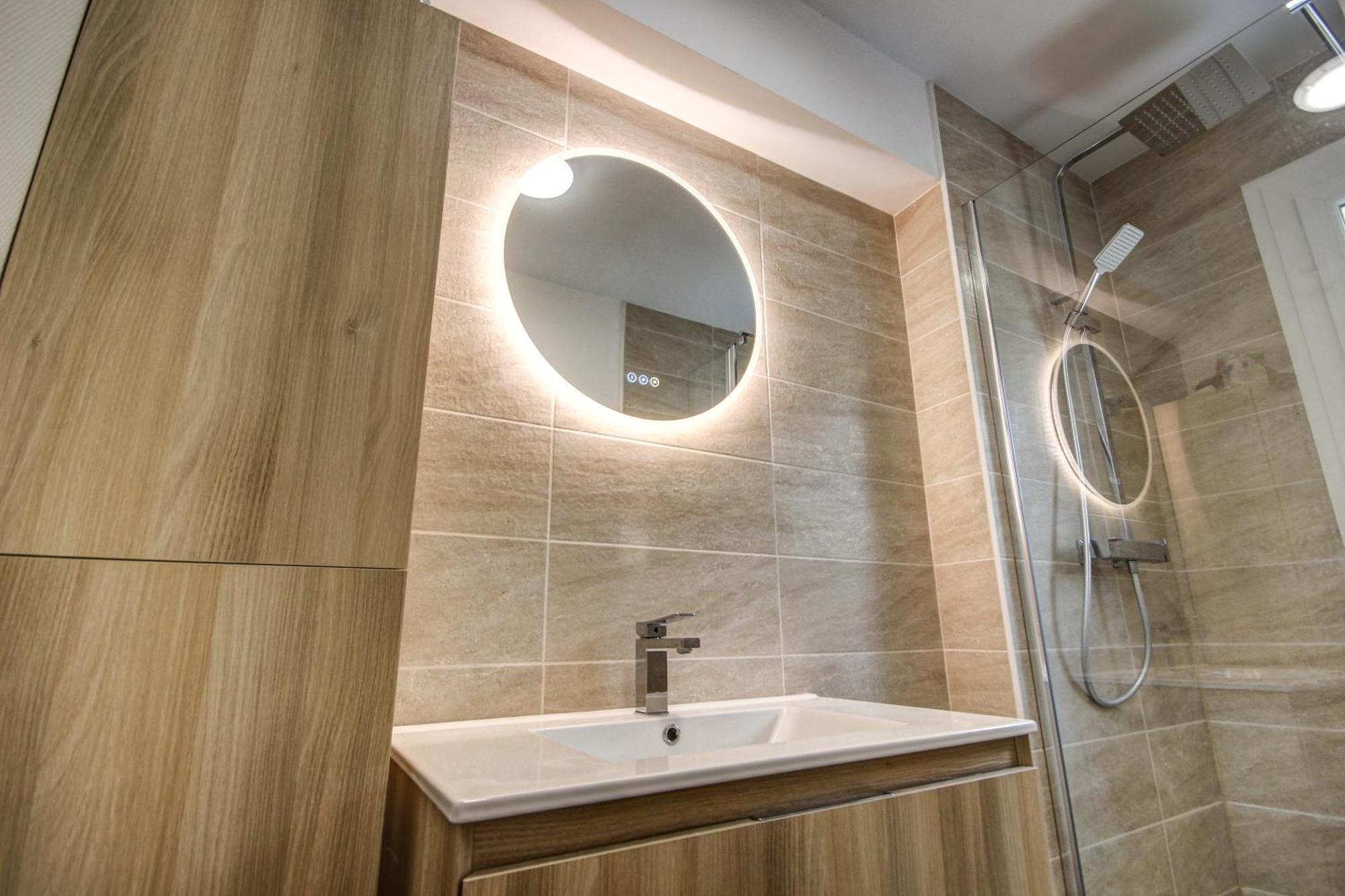 Suite T5 Rennes Gare - Parking Prive Gratuit Eksteriør bilde
