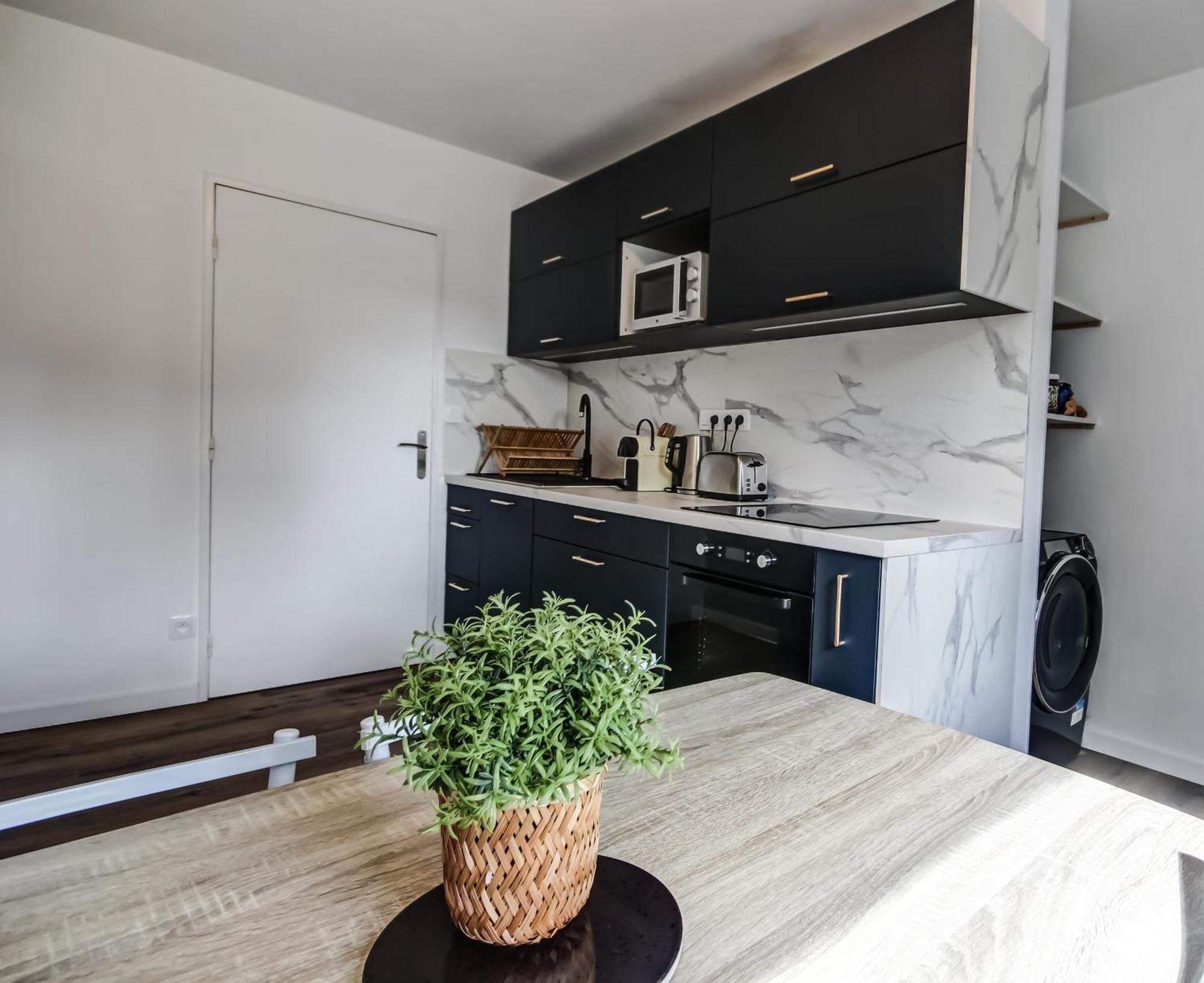 Suite T5 Rennes Gare - Parking Prive Gratuit Eksteriør bilde