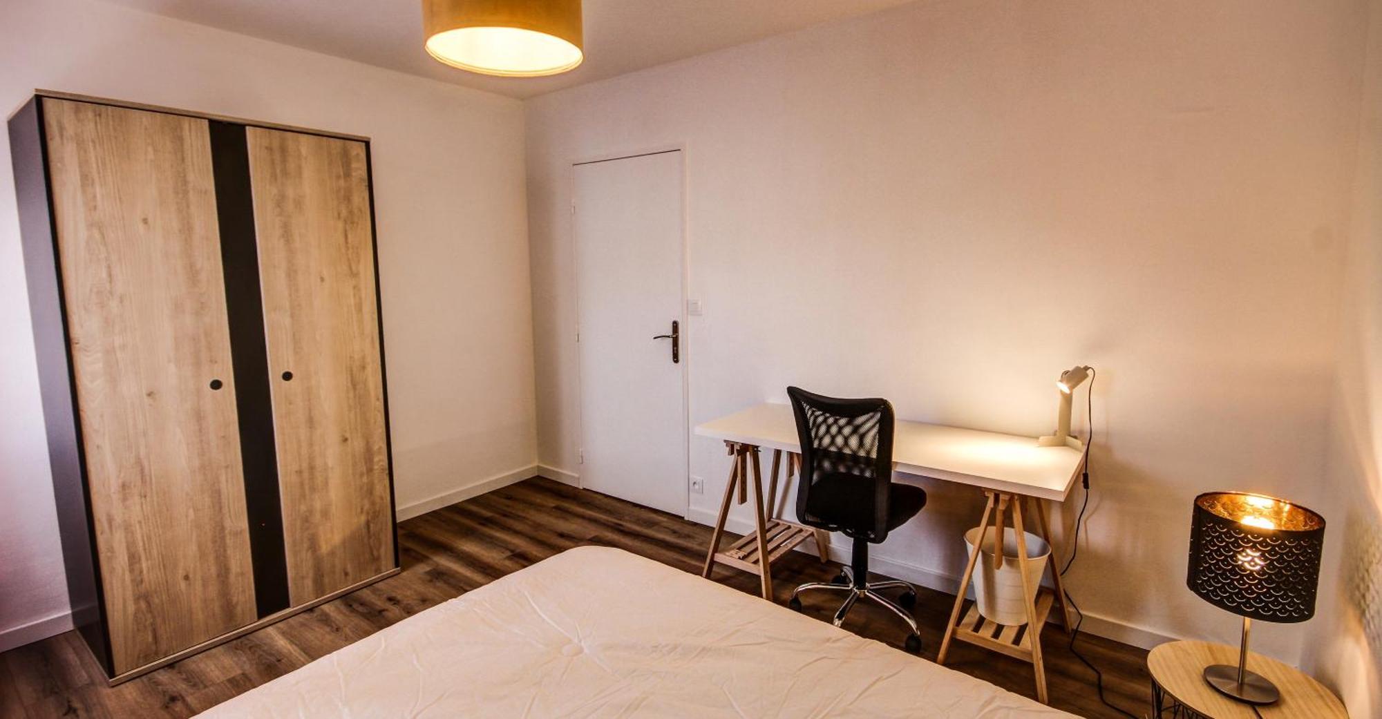 Suite T5 Rennes Gare - Parking Prive Gratuit Eksteriør bilde